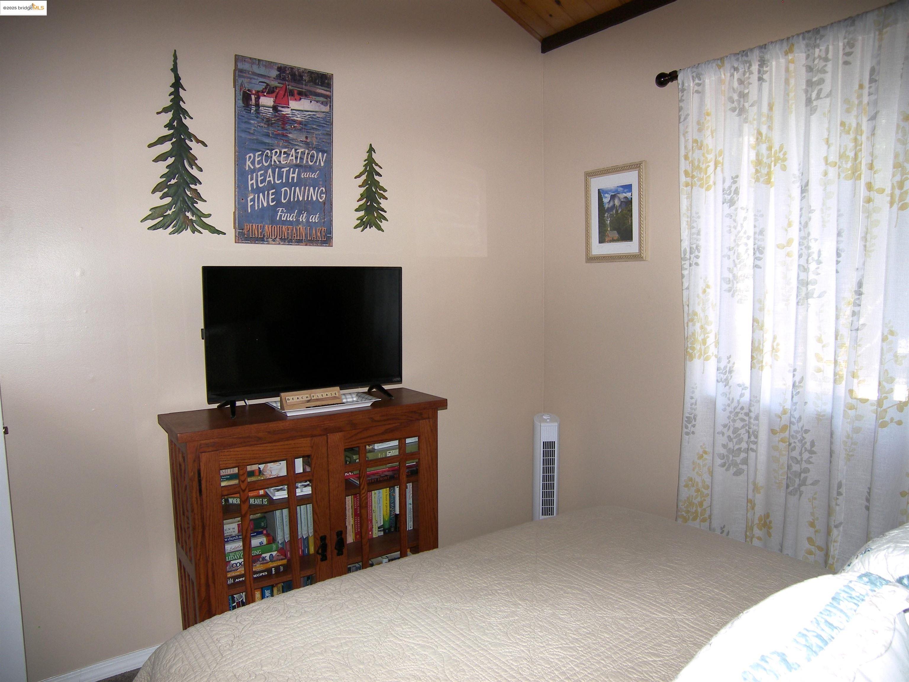 Detail Gallery Image 9 of 31 For 13024 Gamble St., Groveland,  CA 95321 - 3 Beds | 1 Baths