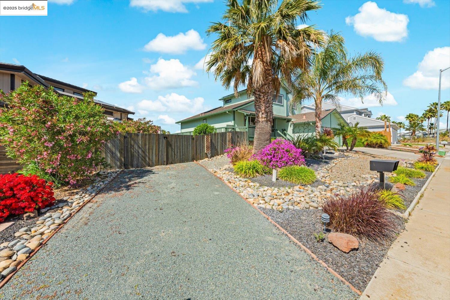 Detail Gallery Image 19 of 26 For 5575 Marlin Dr, Discovery Bay,  CA 94505 - 3 Beds | 3 Baths