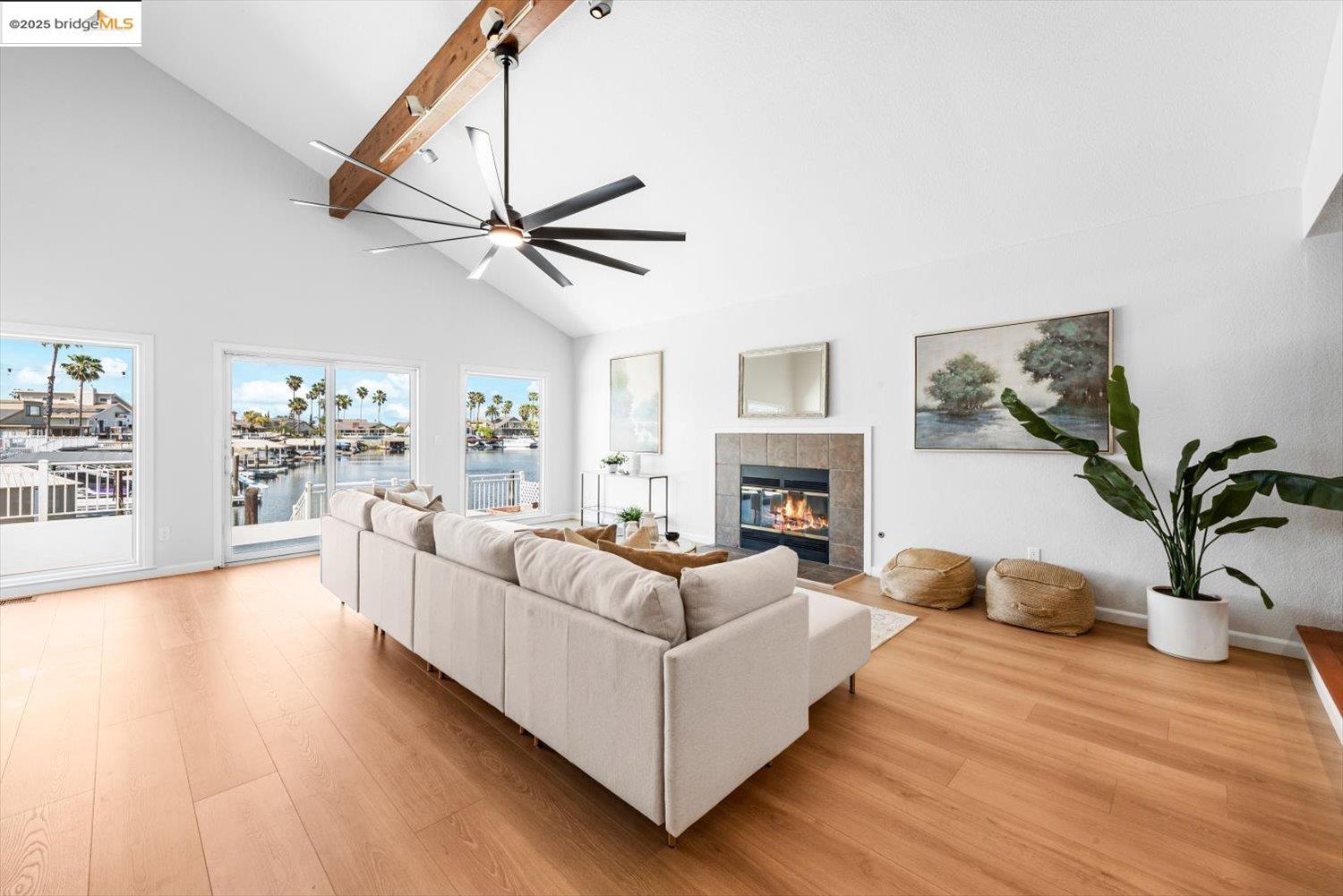 Detail Gallery Image 8 of 26 For 5575 Marlin Dr, Discovery Bay,  CA 94505 - 3 Beds | 3 Baths