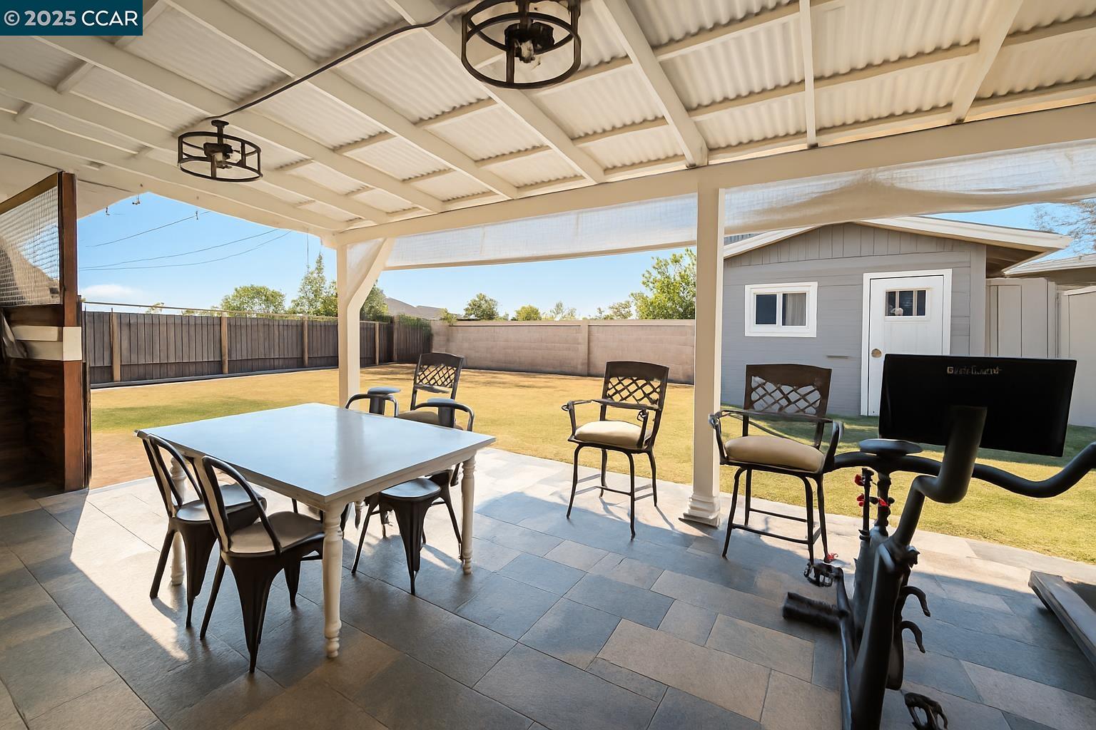 Detail Gallery Image 15 of 18 For 814 Elm Way, Rio Vista,  CA 94571 - 3 Beds | 2/1 Baths