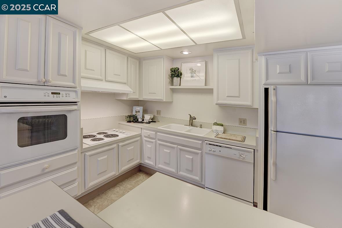 Photo #8: 41112991 Listing: Photo #8