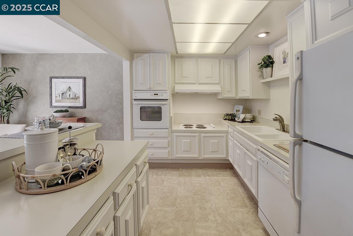 Photo #9: 41112991 Listing: Photo #9