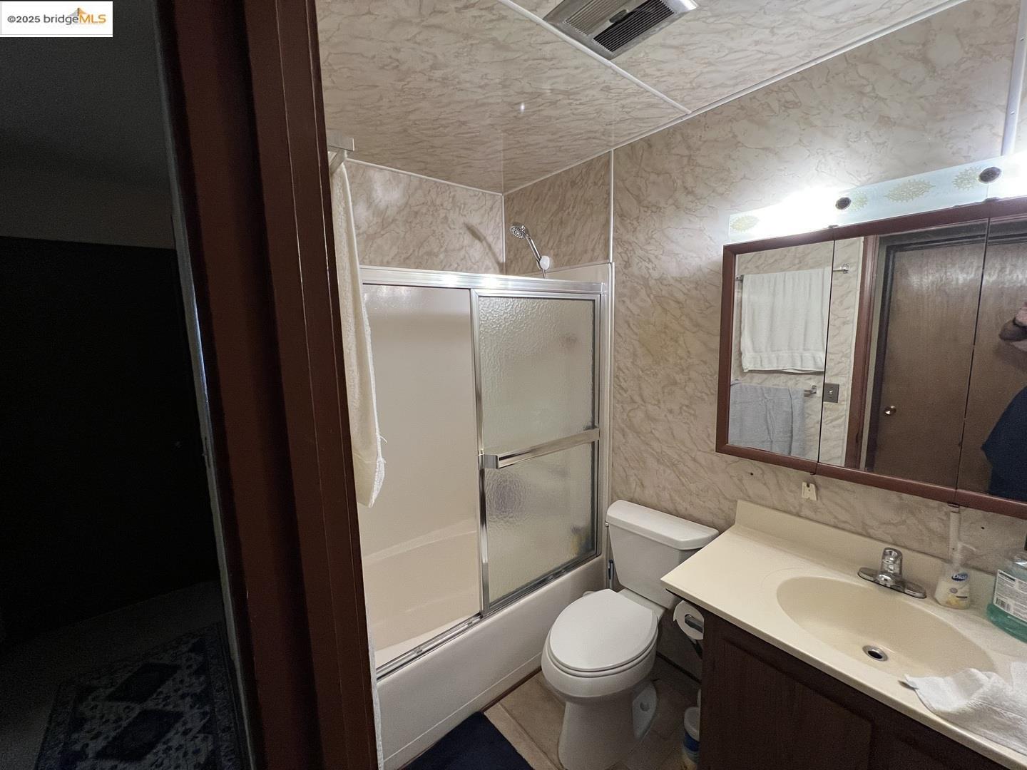 Detail Gallery Image 8 of 11 For 1387 Matheson Dr, South Lake Tahoe,  CA 96150 - 4 Beds | 2 Baths