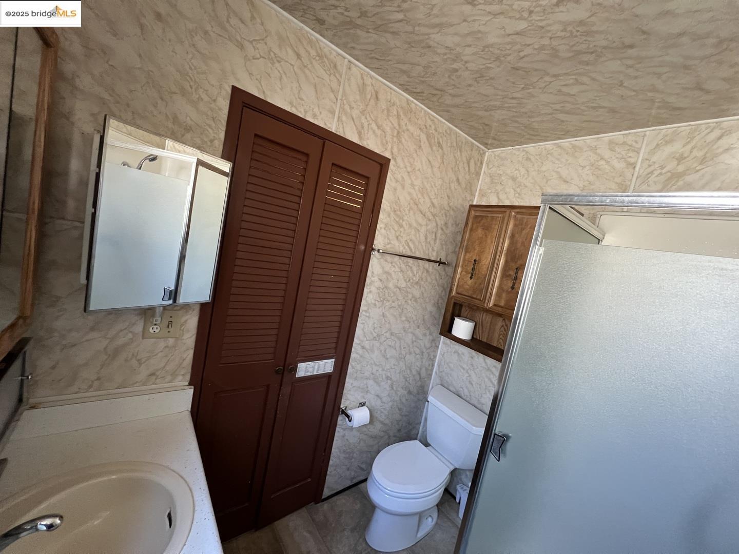 Detail Gallery Image 9 of 11 For 1387 Matheson Dr, South Lake Tahoe,  CA 96150 - 4 Beds | 2 Baths