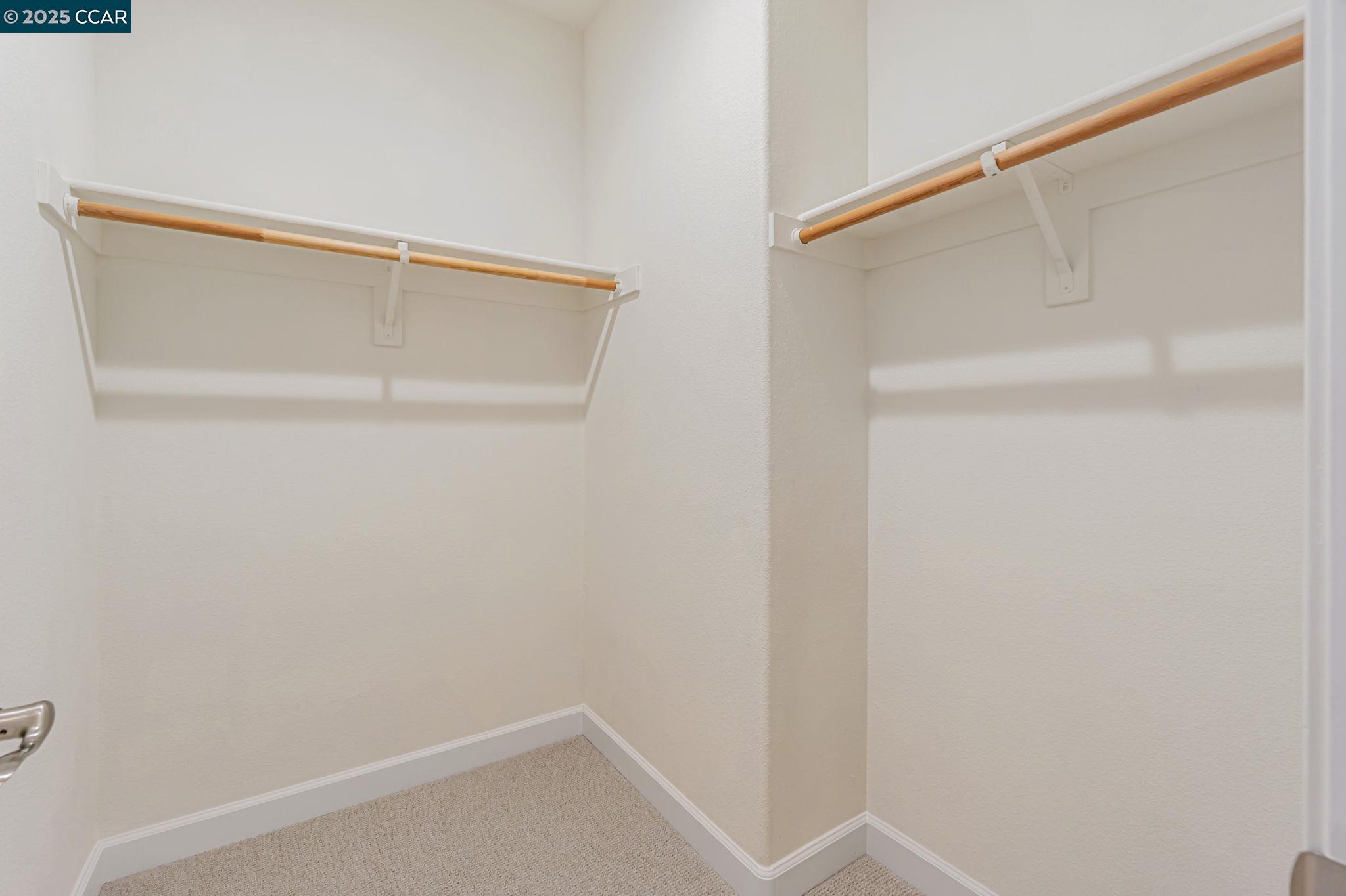 Detail Gallery Image 29 of 39 For Oak Rd, Walnut Creek,  CA 94597 - 4 Beds | 3/1 Baths