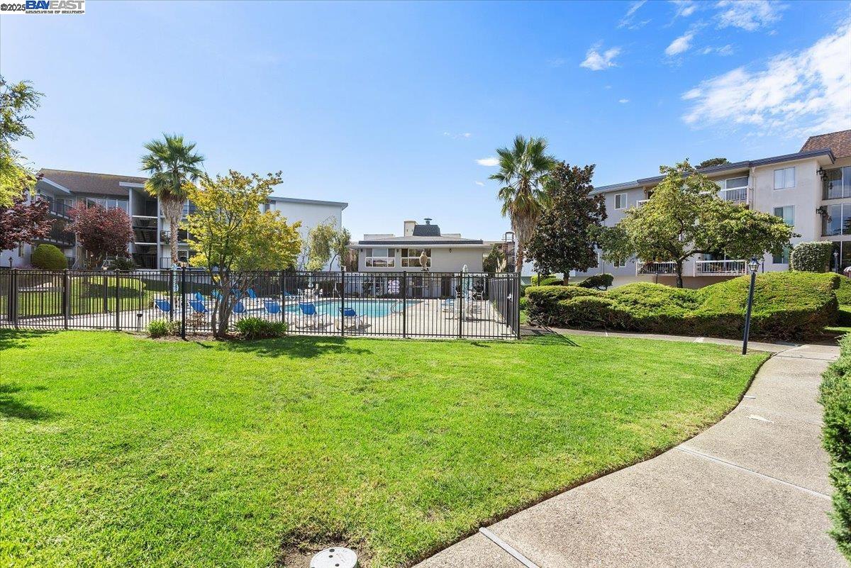 Photo #5: 41113011 Listing 