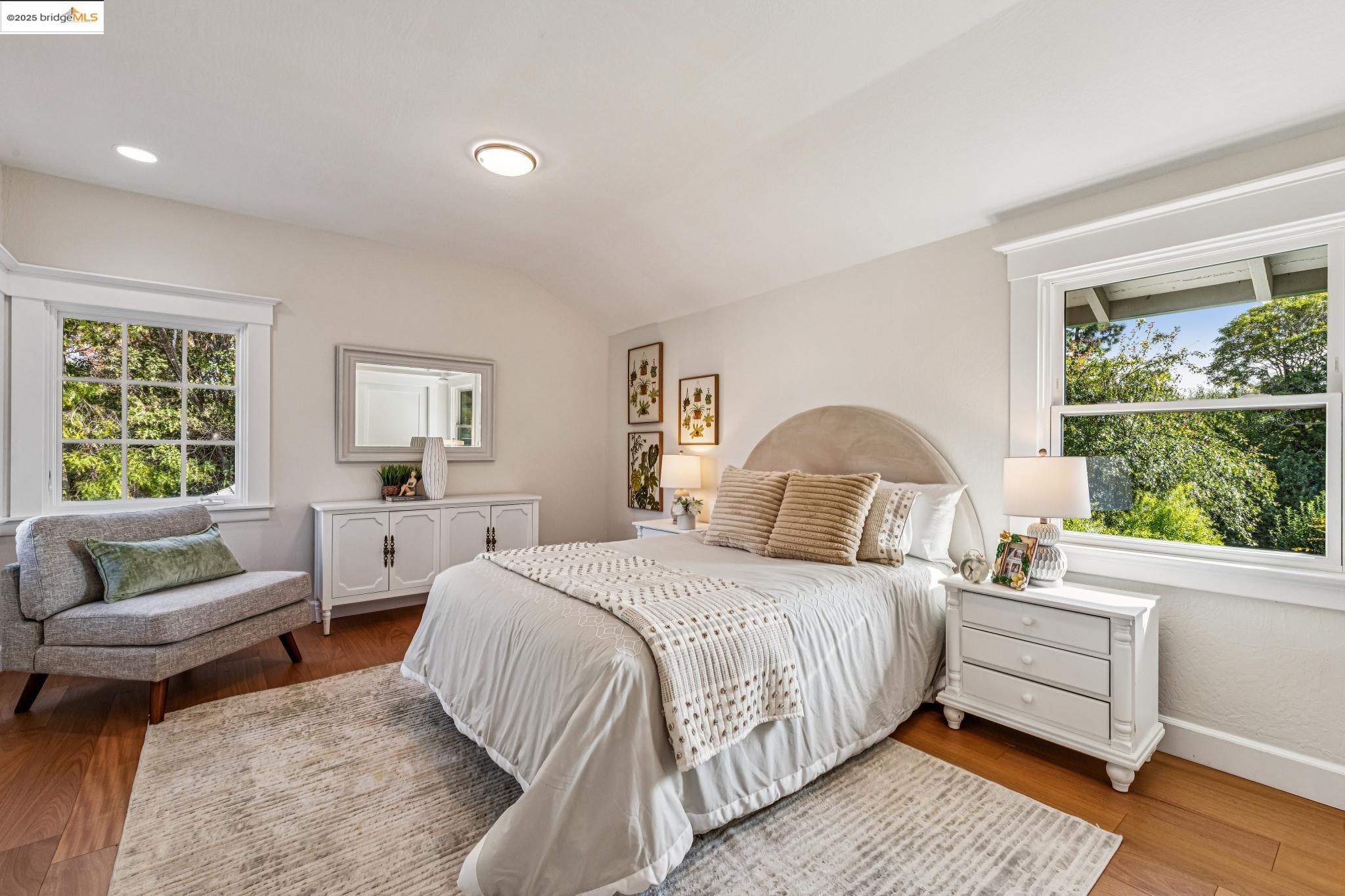 Detail Gallery Image 26 of 43 For 1296 Monterey Ave, Berkeley,  CA 94707 - 4 Beds | 2/1 Baths