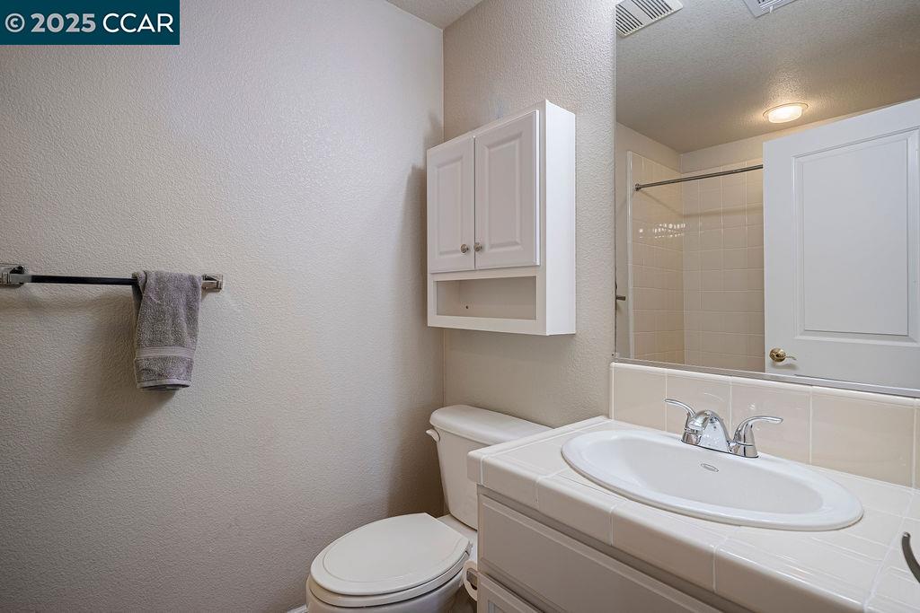 Photo #9: 41113017 Listing: Photo #9