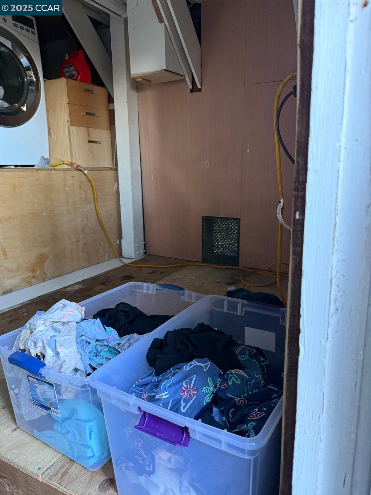 Detail Gallery Image 25 of 34 For 755 Corbett Ave, San Francisco,  CA 94131 - 2 Beds | 1 Baths