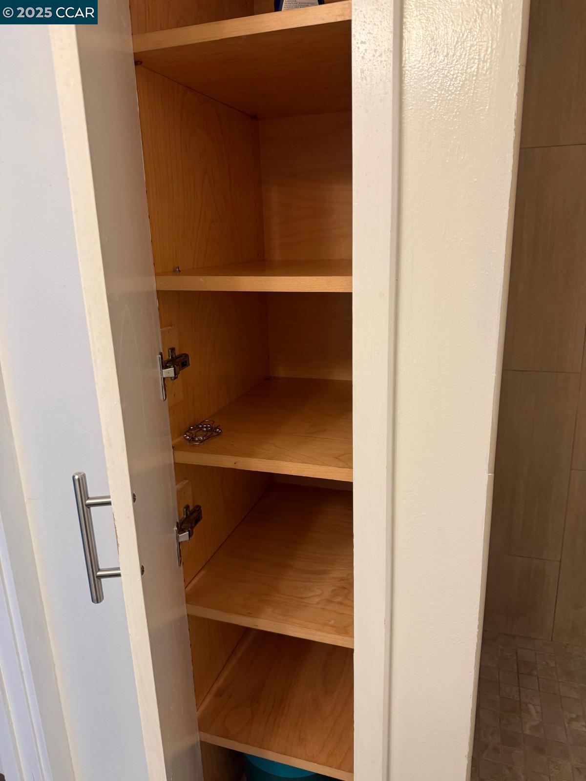 Detail Gallery Image 8 of 34 For 755 Corbett Ave, San Francisco,  CA 94131 - 2 Beds | 1 Baths