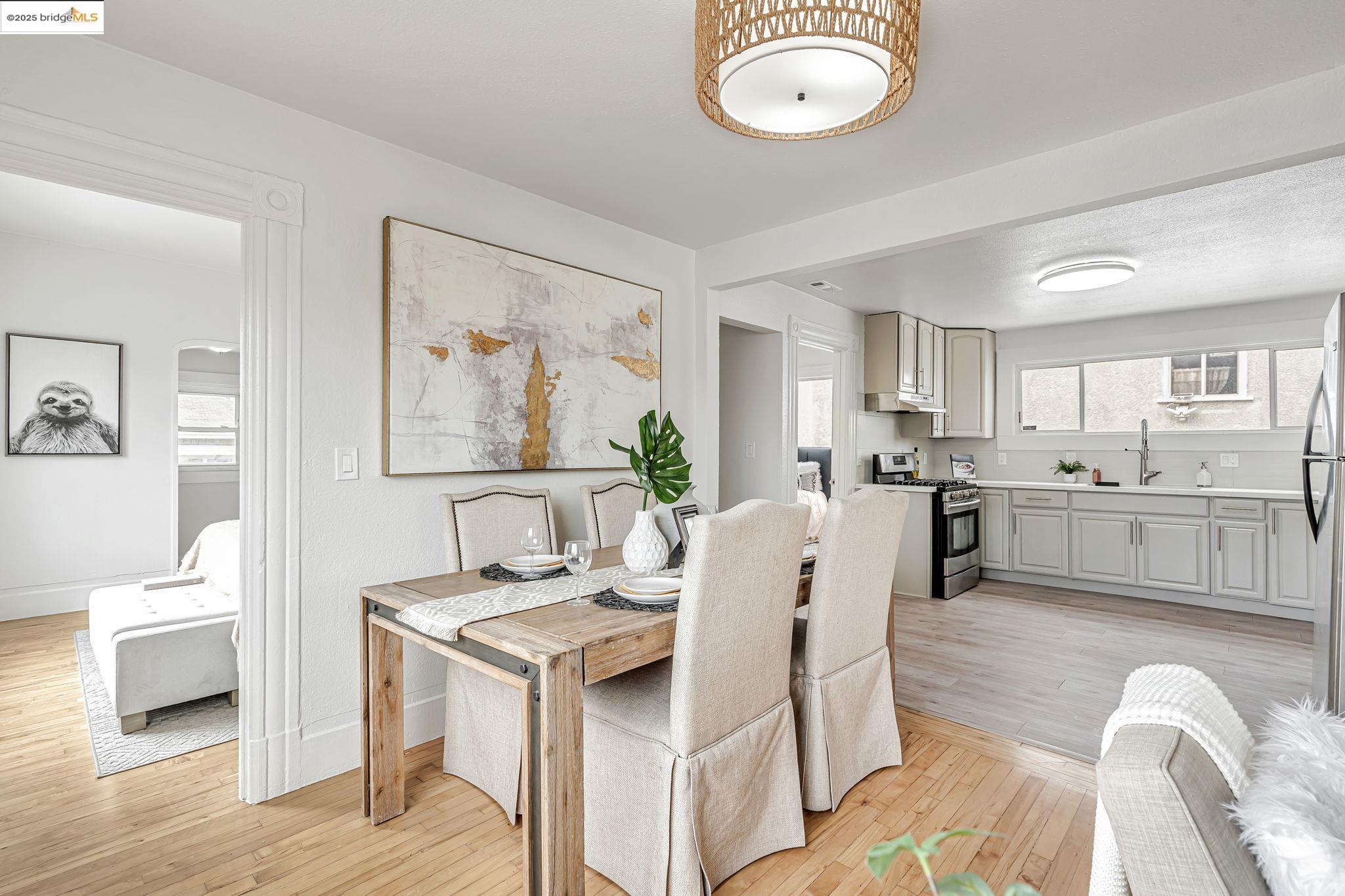 Detail Gallery Image 23 of 47 For 725 E 21st St, Oakland,  CA 94606 - 5 Beds | 2 Baths