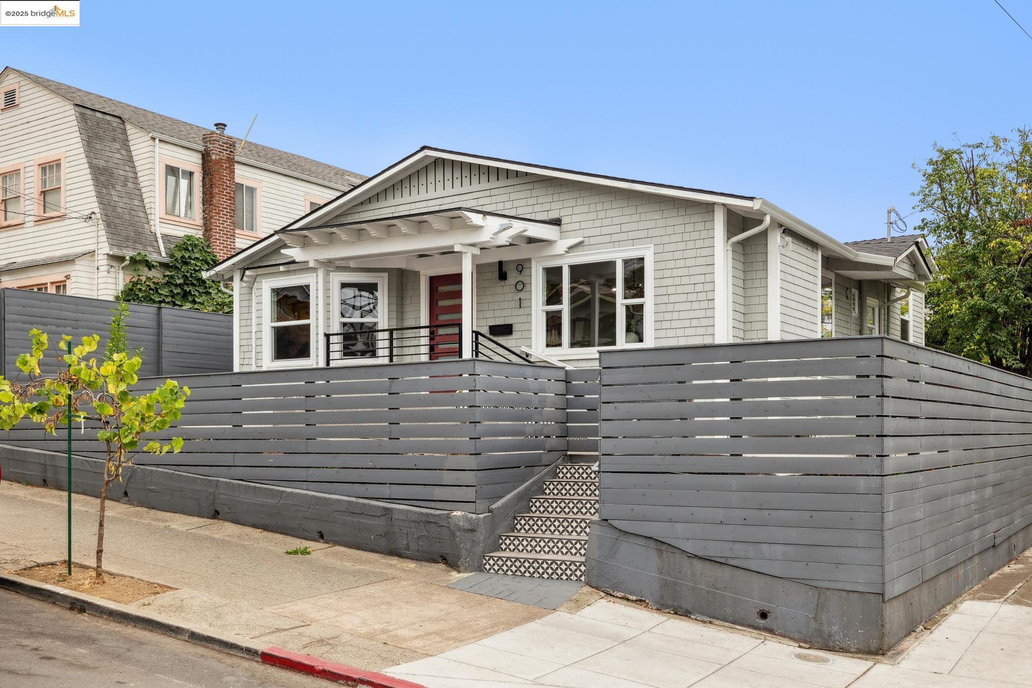 Front Image Thumbnail for EB41113025