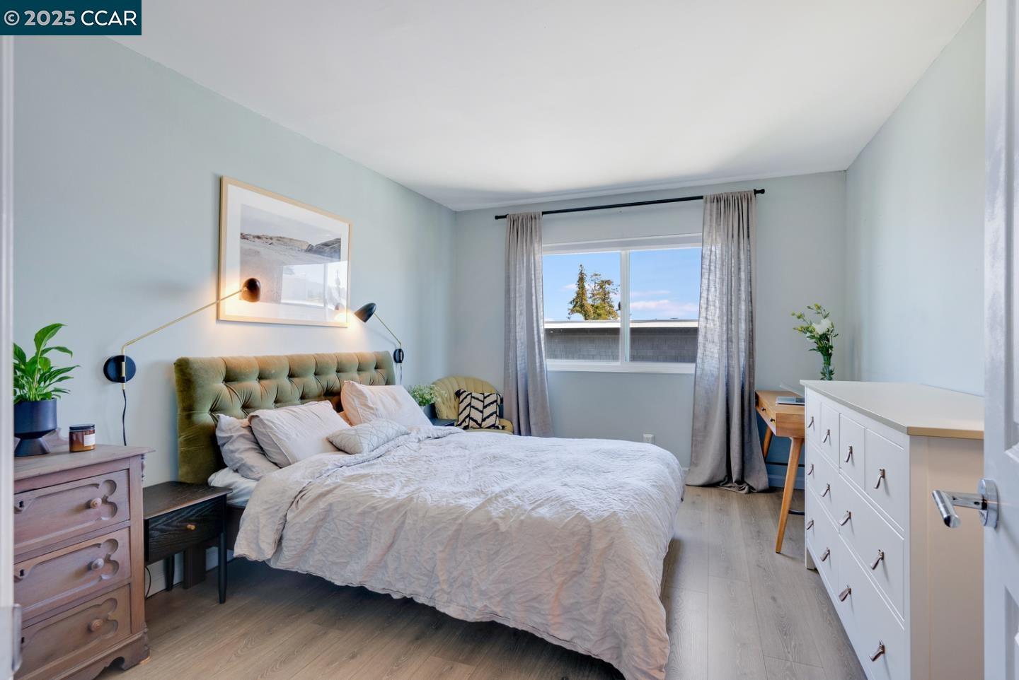 Photo #5: 41113026 Listing 
