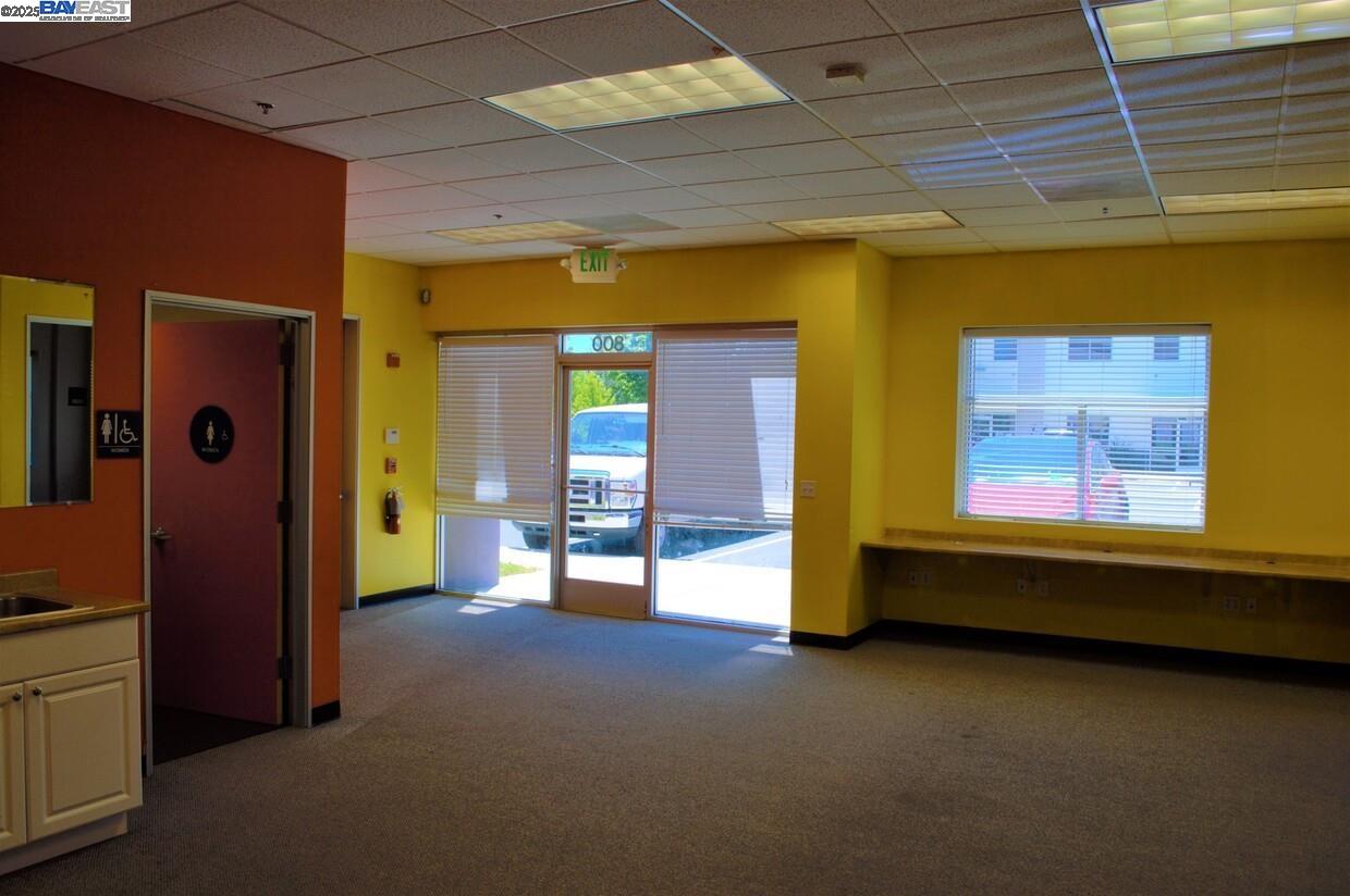 Detail Gallery Image 2 of 9 For 405 Boulder Ct, Pleasanton,  CA 94566 - – Beds | – Baths