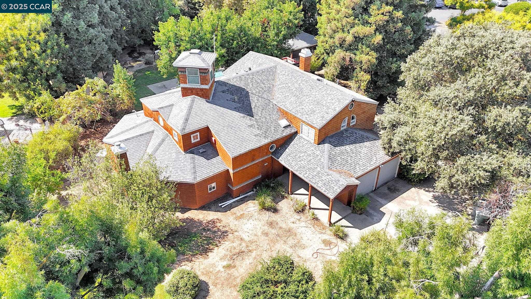 Front Image Thumbnail for CC41113032