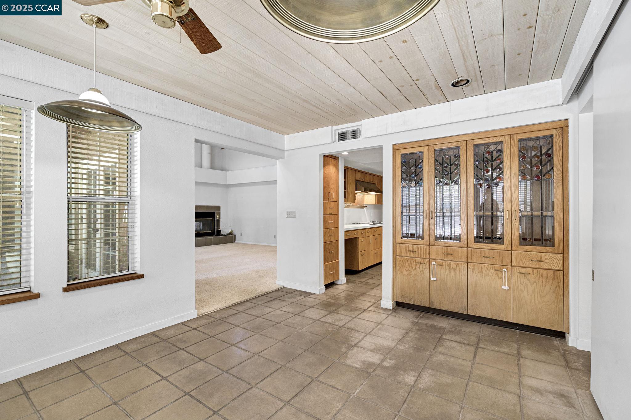 Detail Gallery Image 11 of 60 For 6743 N Dolores, Fresno,  CA 93711 - 5 Beds | 3/1 Baths