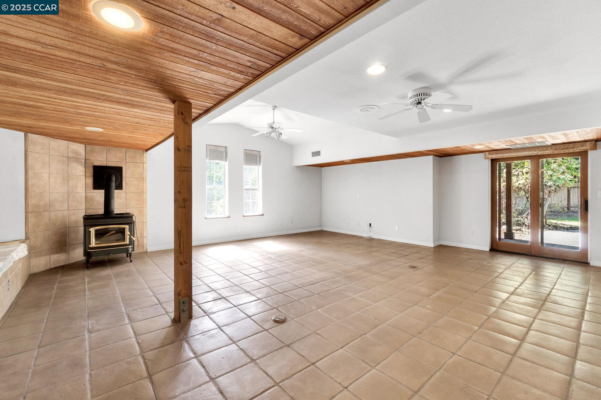 Detail Gallery Image 13 of 60 For 6743 N Dolores, Fresno,  CA 93711 - 5 Beds | 3/1 Baths