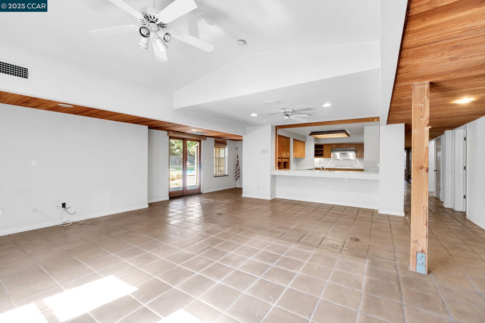 Detail Gallery Image 16 of 60 For 6743 N Dolores, Fresno,  CA 93711 - 5 Beds | 3/1 Baths