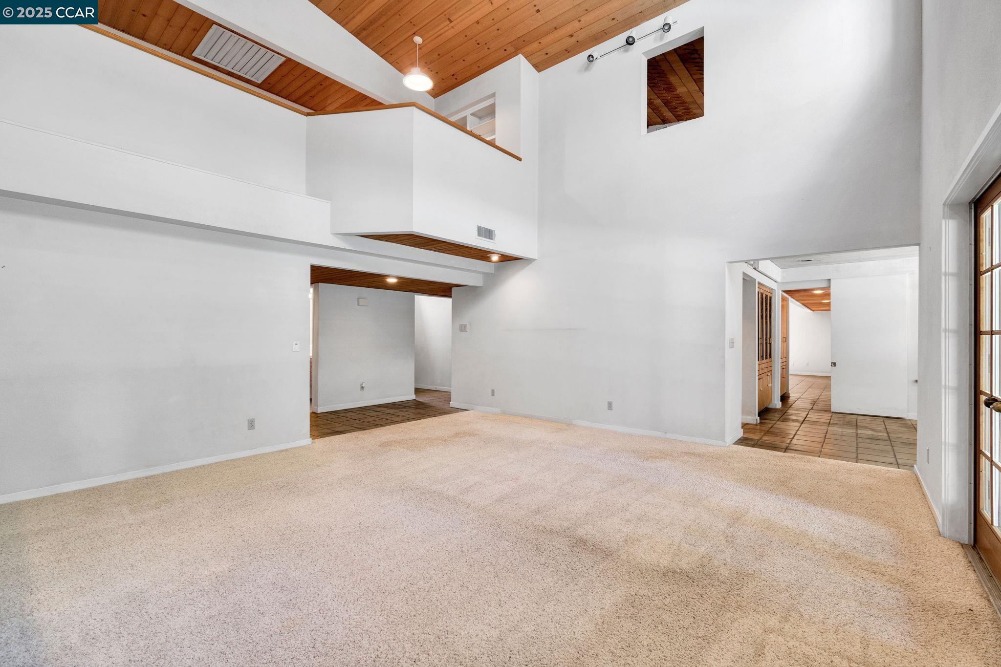 Detail Gallery Image 8 of 60 For 6743 N Dolores, Fresno,  CA 93711 - 5 Beds | 3/1 Baths