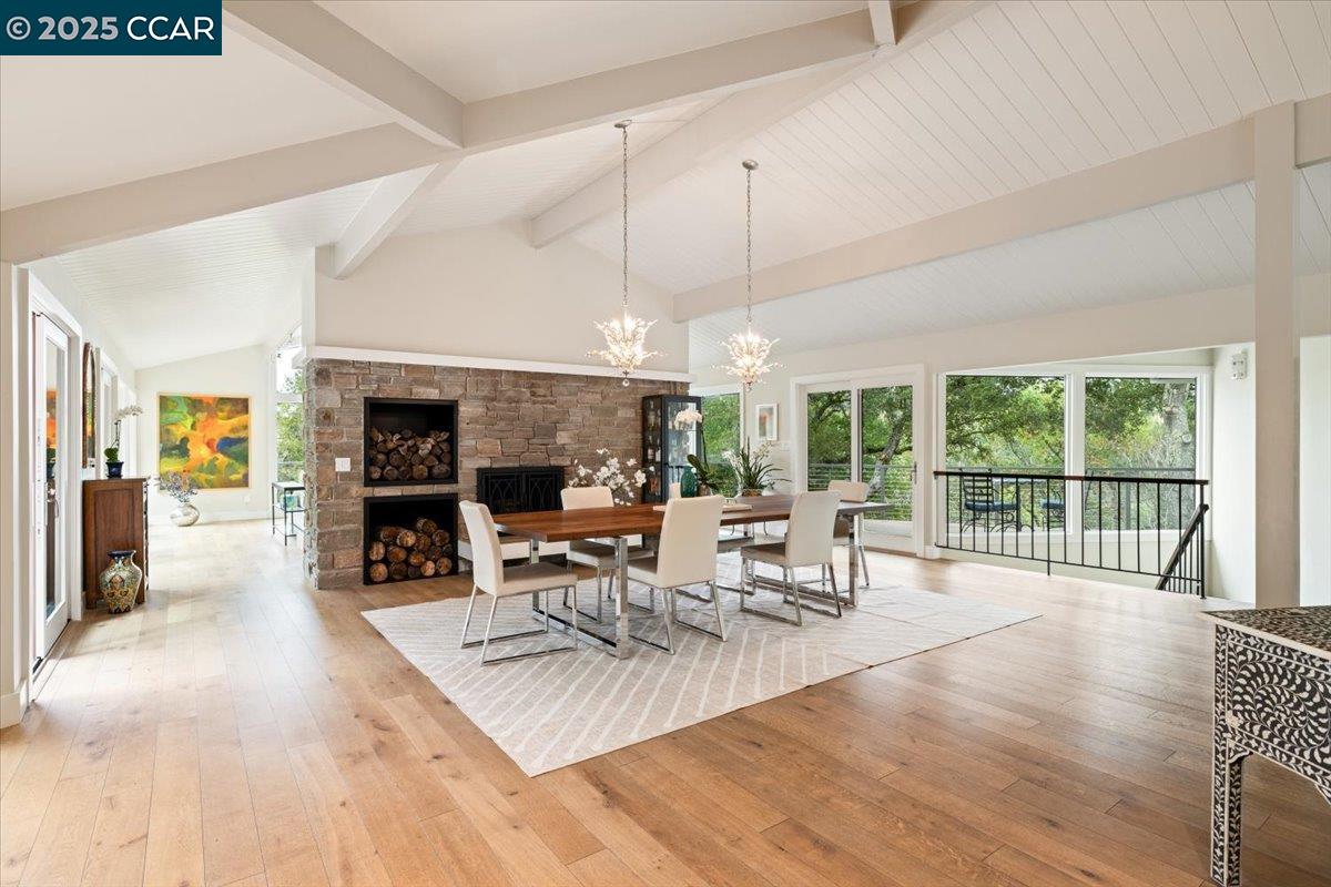 Detail Gallery Image 6 of 37 For 42 Crestview Drive, Orinda,  CA 94563 - 5 Beds | 4 Baths