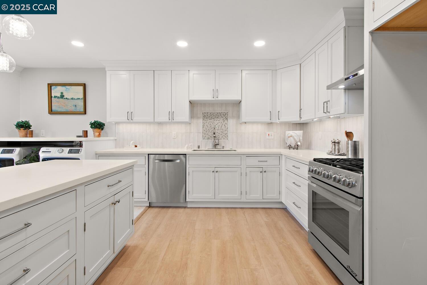 Photo #5: 41113041 Listing 