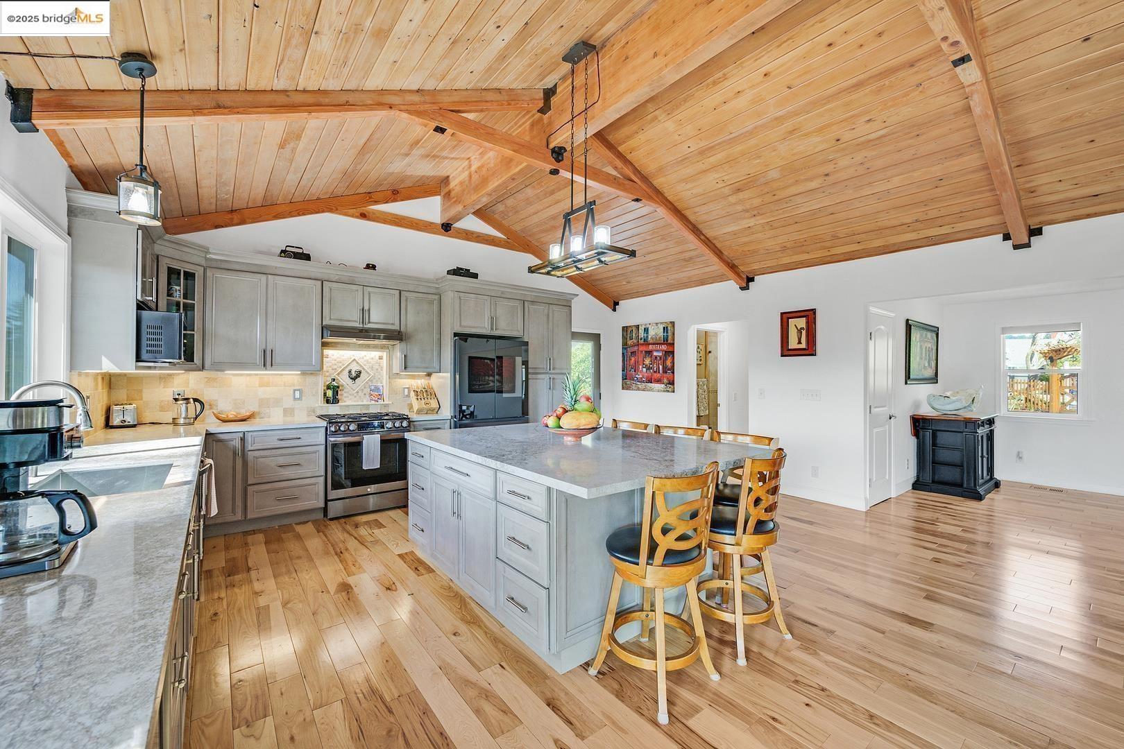 Detail Gallery Image 25 of 49 For 49 Christopher Ct, El Sobrante,  CA 94803 - 4 Beds | 3 Baths