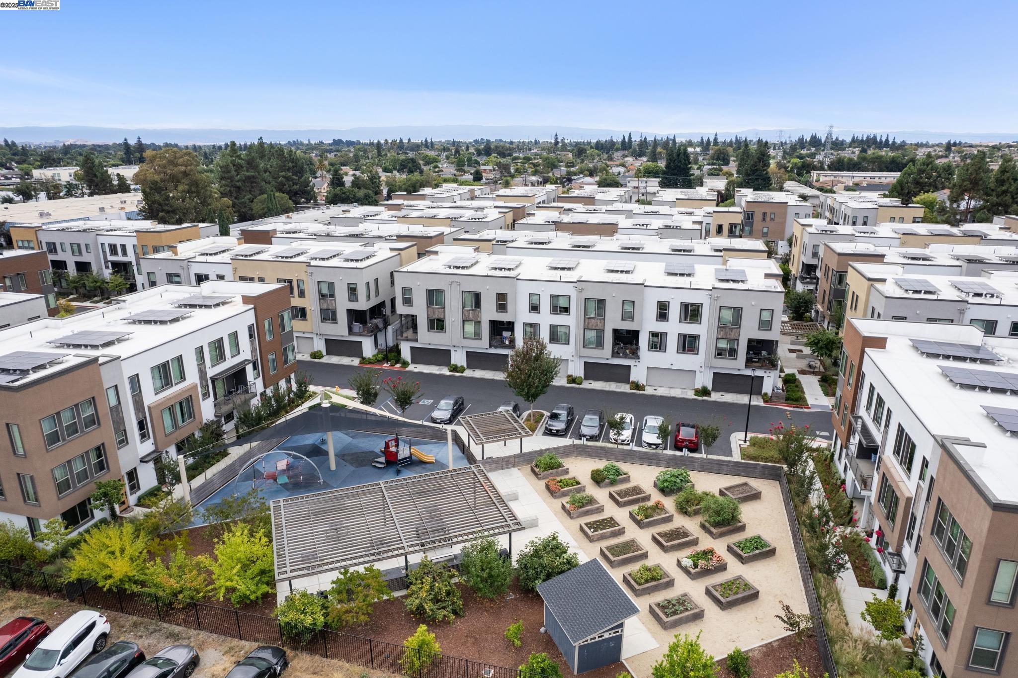 MLS: 41113046 Condo For Sale