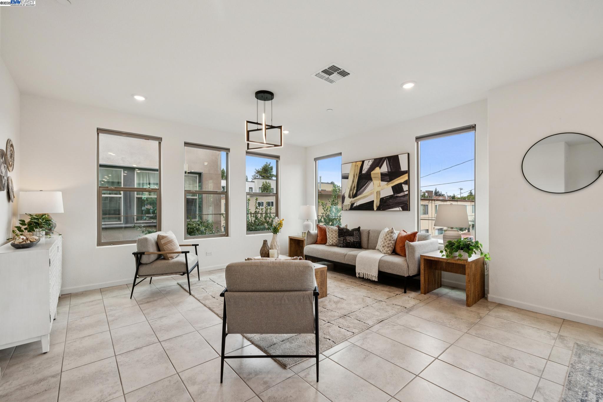 Photo #5: 41113046 Listing 