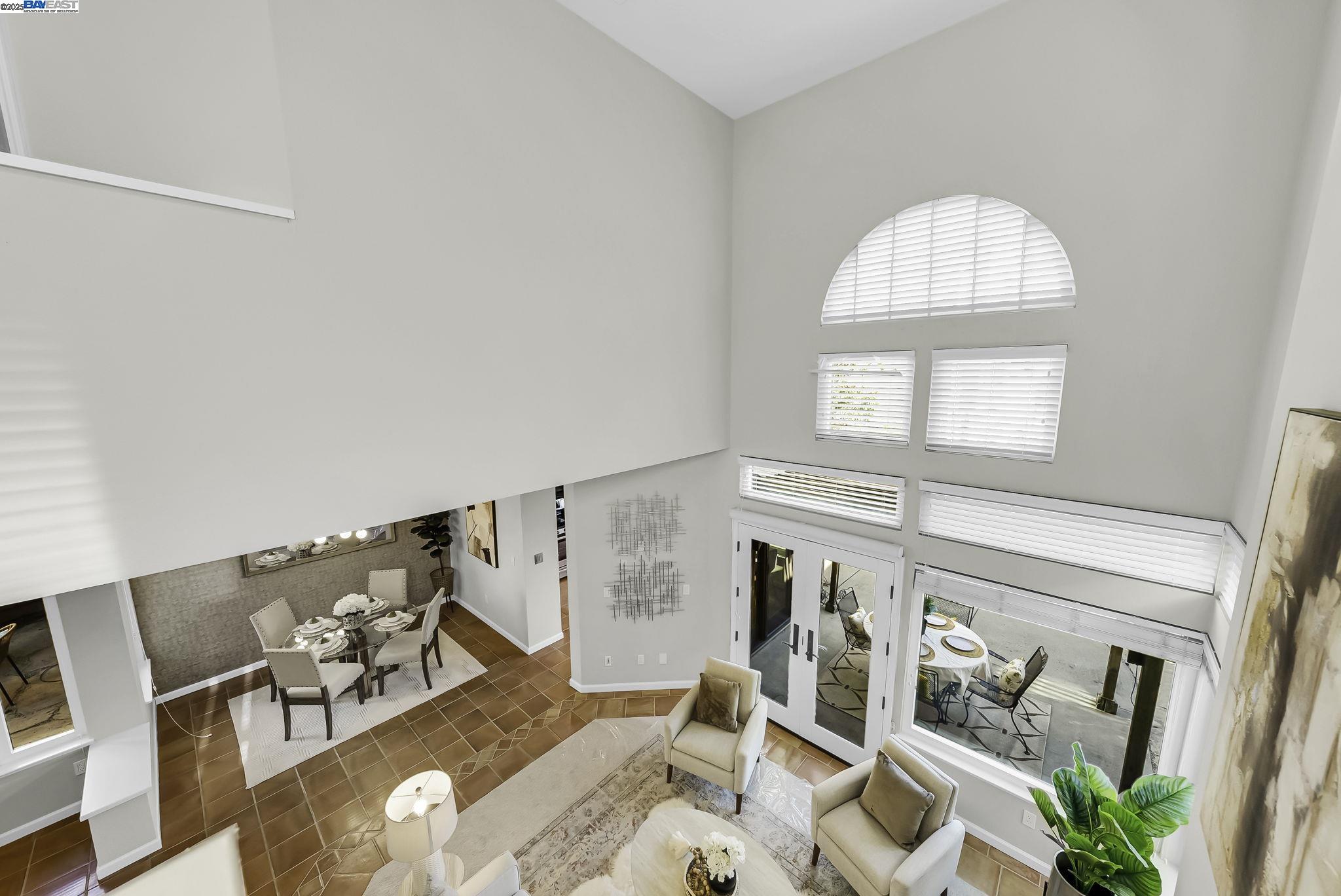 Detail Gallery Image 13 of 38 For 33 Lakeridge Court, San Ramon,  CA 94582 - 3 Beds | 3 Baths