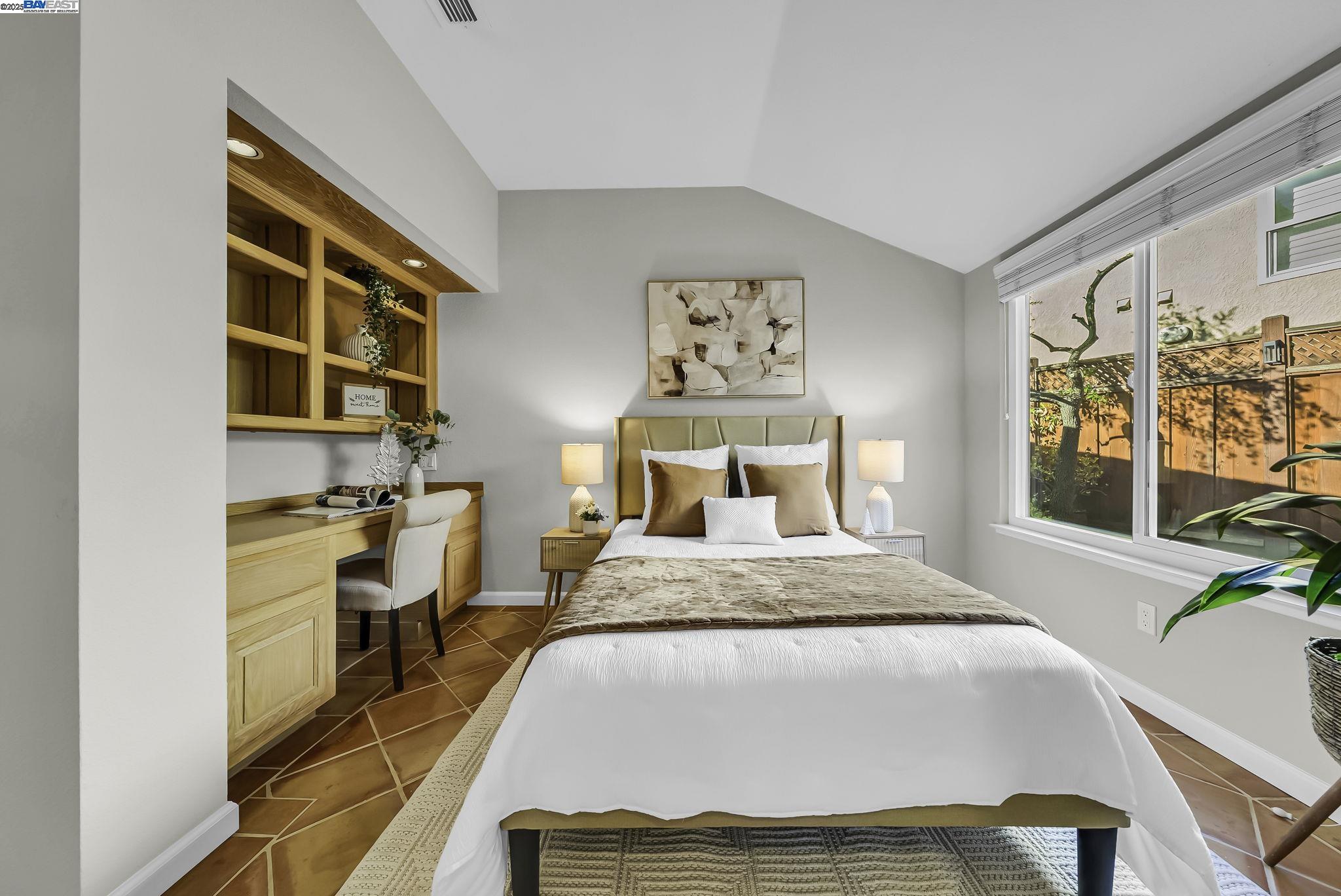 Detail Gallery Image 17 of 38 For 33 Lakeridge Court, San Ramon,  CA 94582 - 3 Beds | 3 Baths