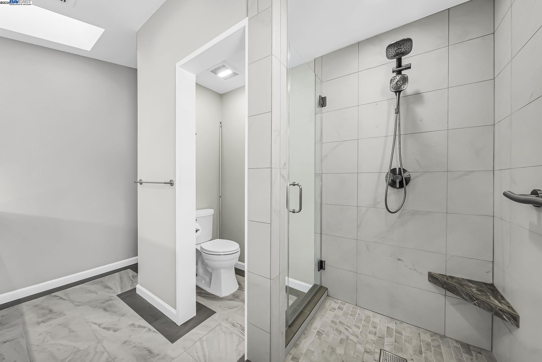 Detail Gallery Image 21 of 38 For 33 Lakeridge Court, San Ramon,  CA 94582 - 3 Beds | 3 Baths