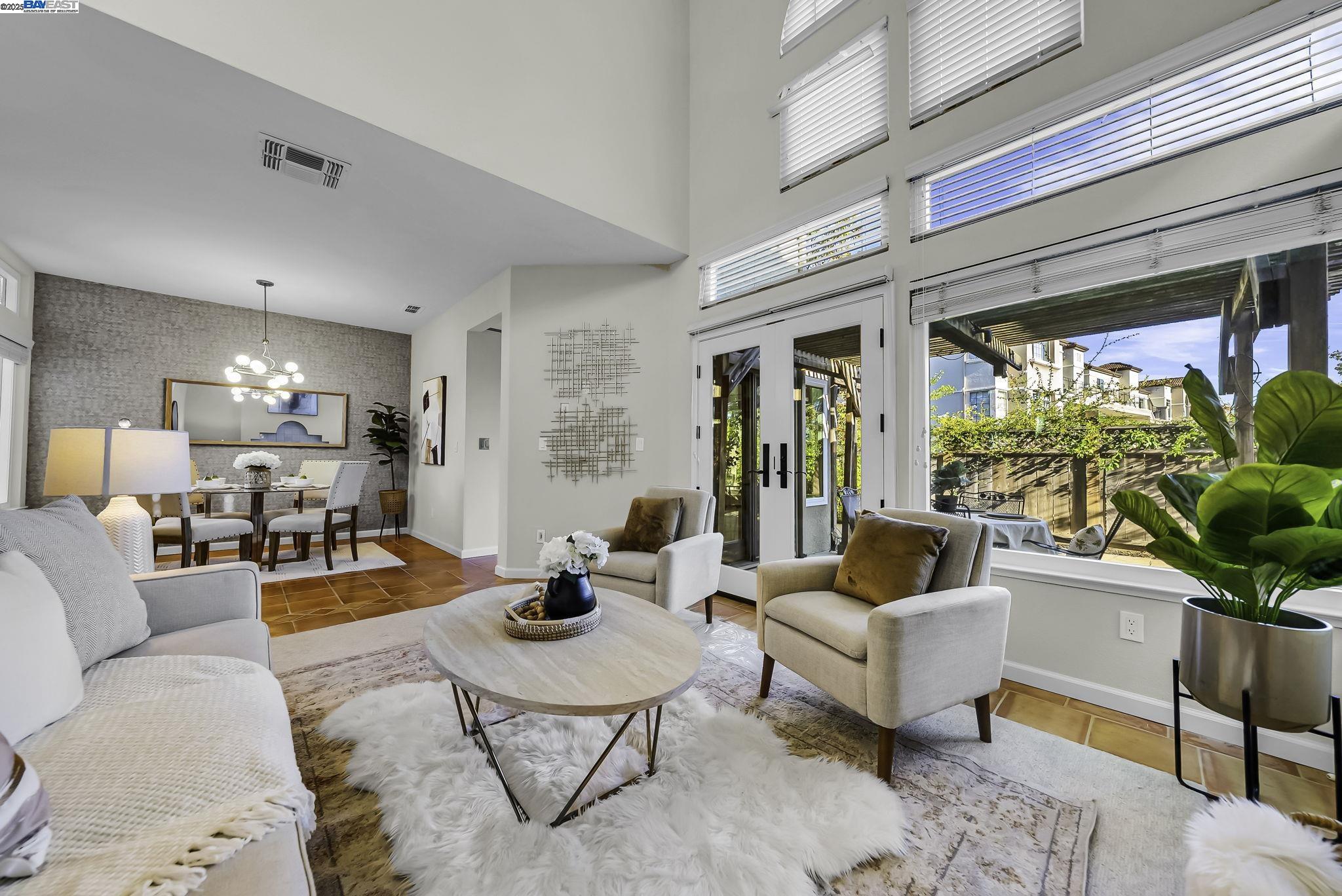 Detail Gallery Image 8 of 38 For 33 Lakeridge Court, San Ramon,  CA 94582 - 3 Beds | 3 Baths