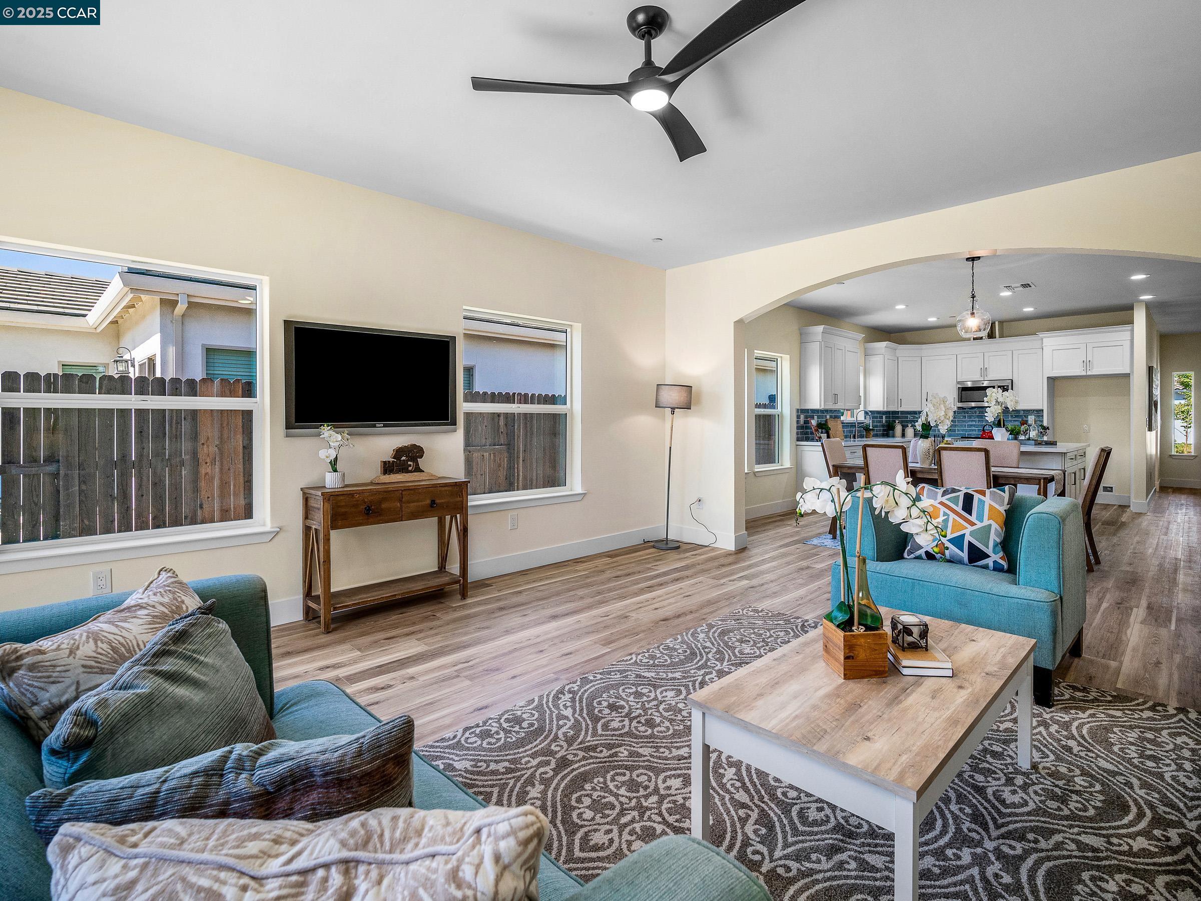 Detail Gallery Image 18 of 35 For 2222 Armus St, Woodland,  CA 95776 - 4 Beds | 3 Baths