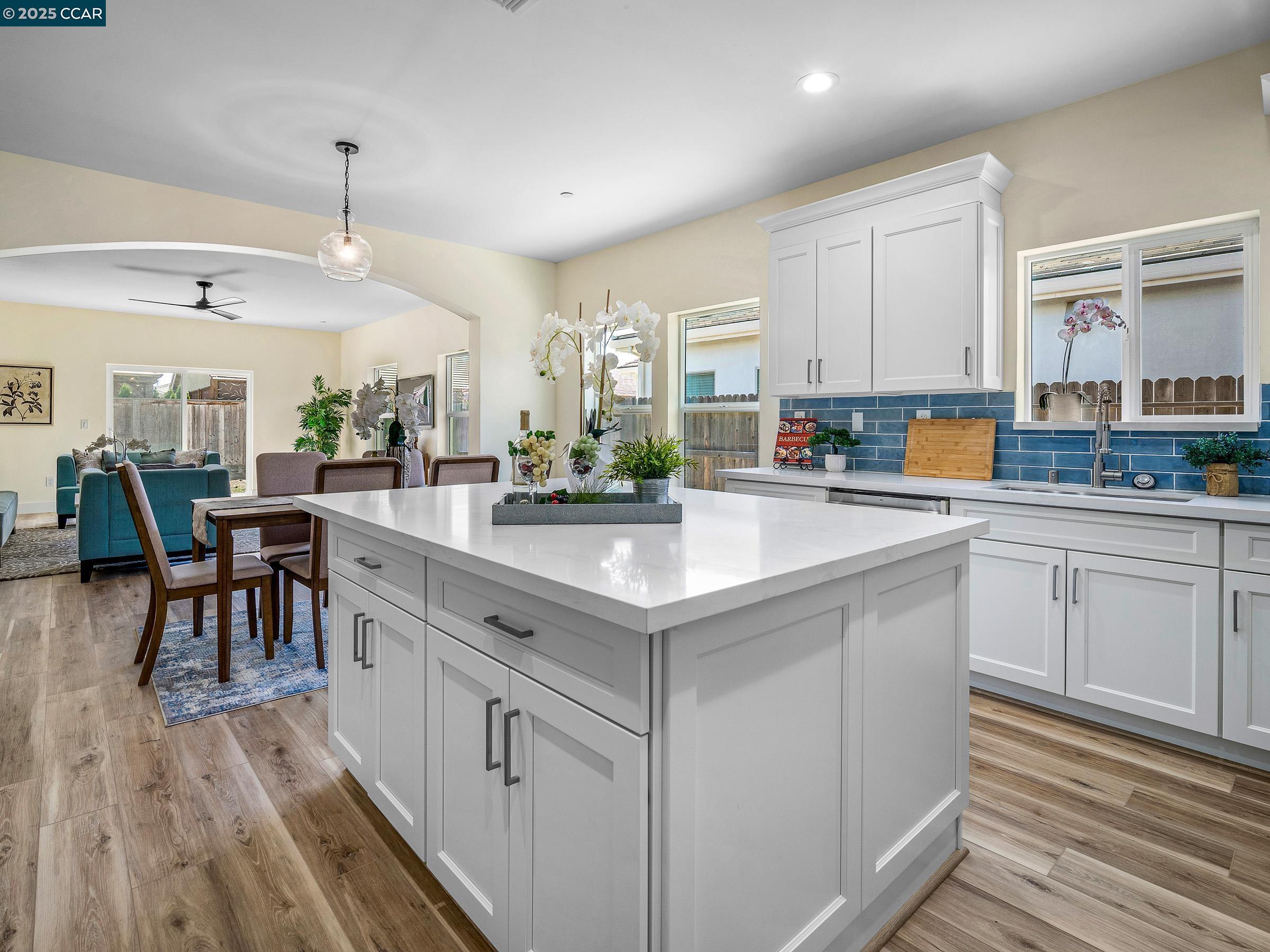 Detail Gallery Image 9 of 35 For 2222 Armus St, Woodland,  CA 95776 - 4 Beds | 3 Baths