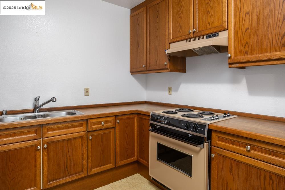 Photo #15: 41113058 Listing: Photo #15