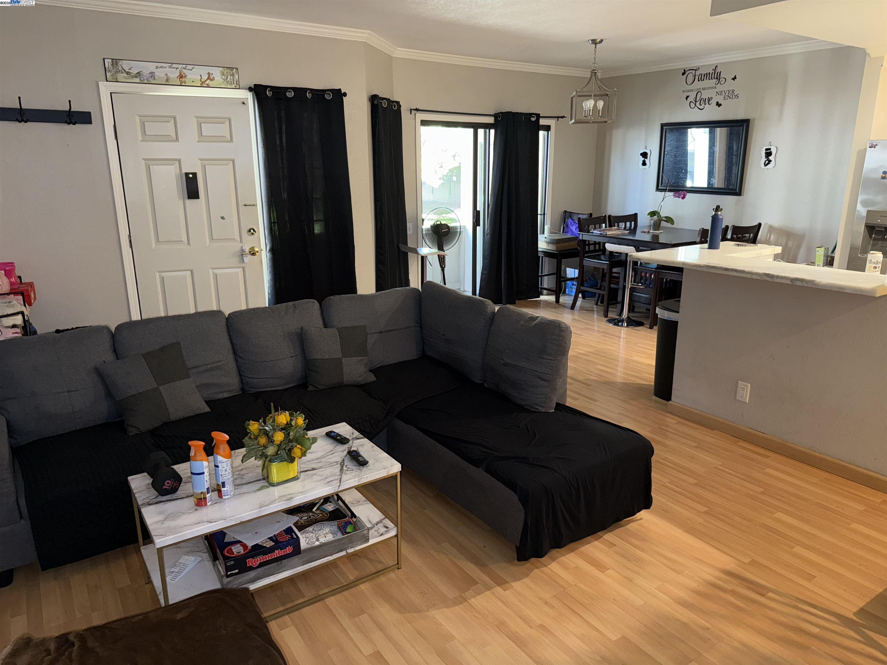 Detail Gallery Image 10 of 10 For 301 Kenbrook Cir, San Jose,  CA 95111 - 2 Beds | 2 Baths