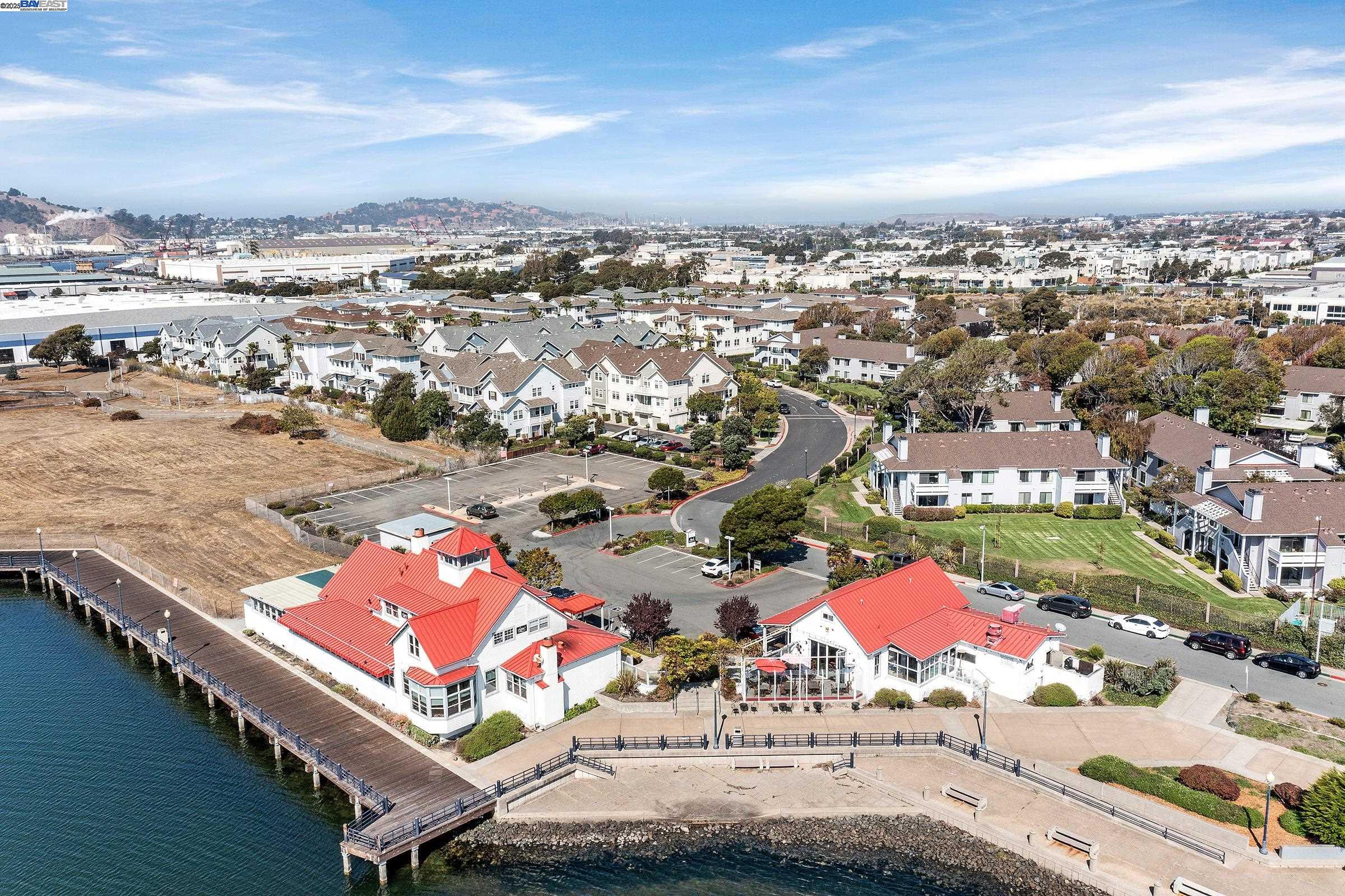 Detail Gallery Image 24 of 28 For 2210 Day Sailor Ct, Richmond,  CA 94804 - 3 Beds | 3/1 Baths