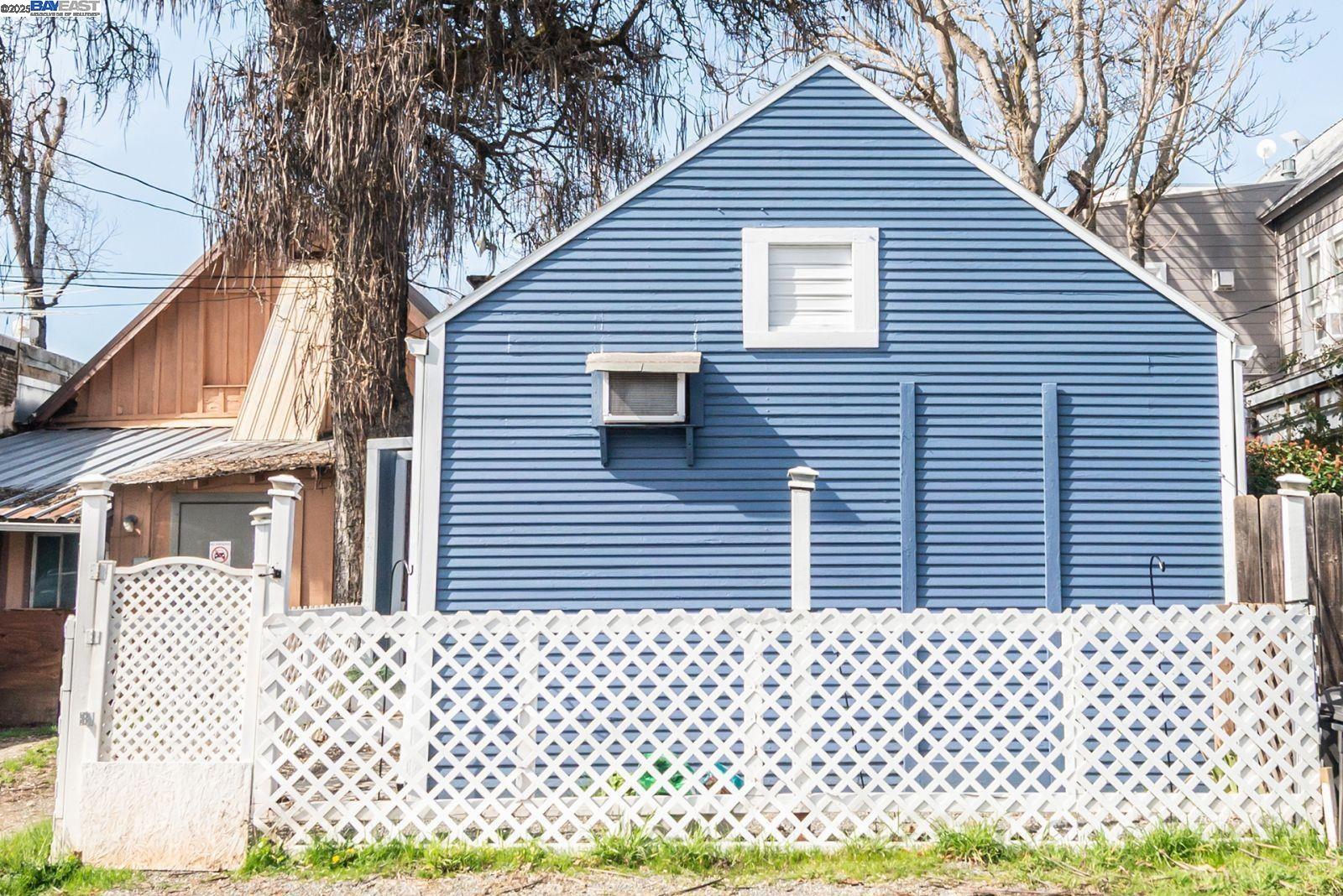 Detail Gallery Image 34 of 50 For 493 Main St., Weaverville,  CA 96093 - 1 Beds | 2/1 Baths