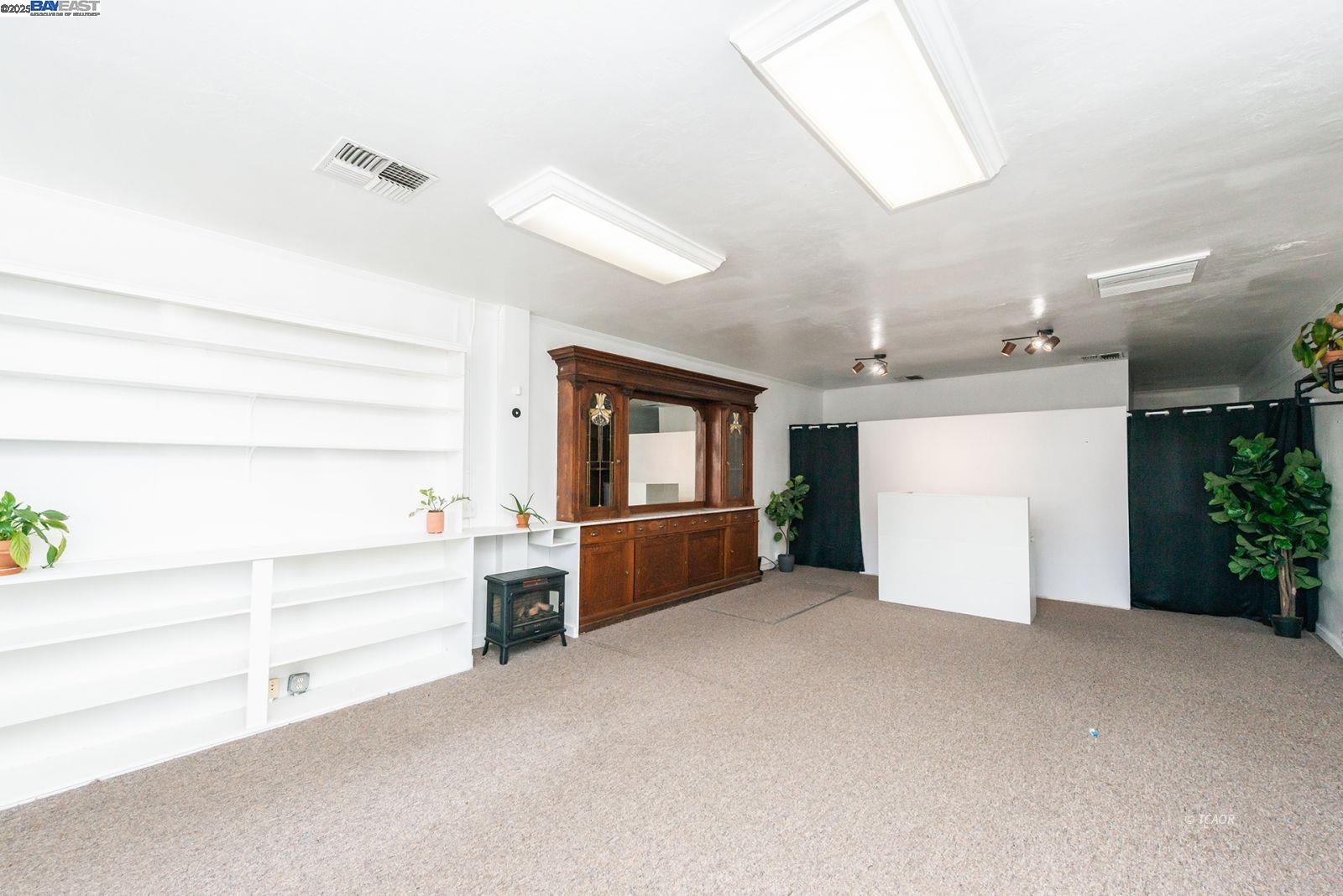 Detail Gallery Image 6 of 50 For 493 Main St., Weaverville,  CA 96093 - 1 Beds | 2/1 Baths