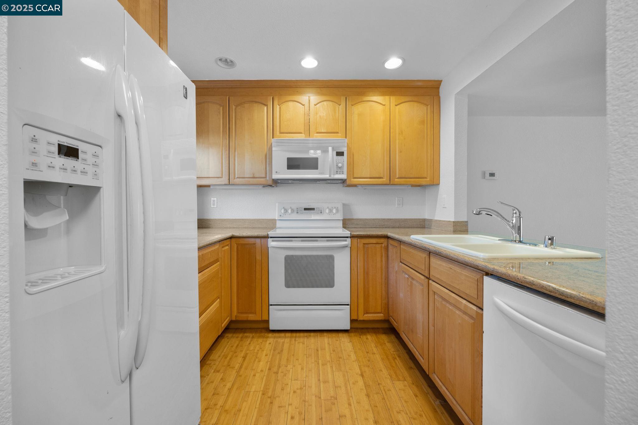 Photo #2: 41113071 Listing 