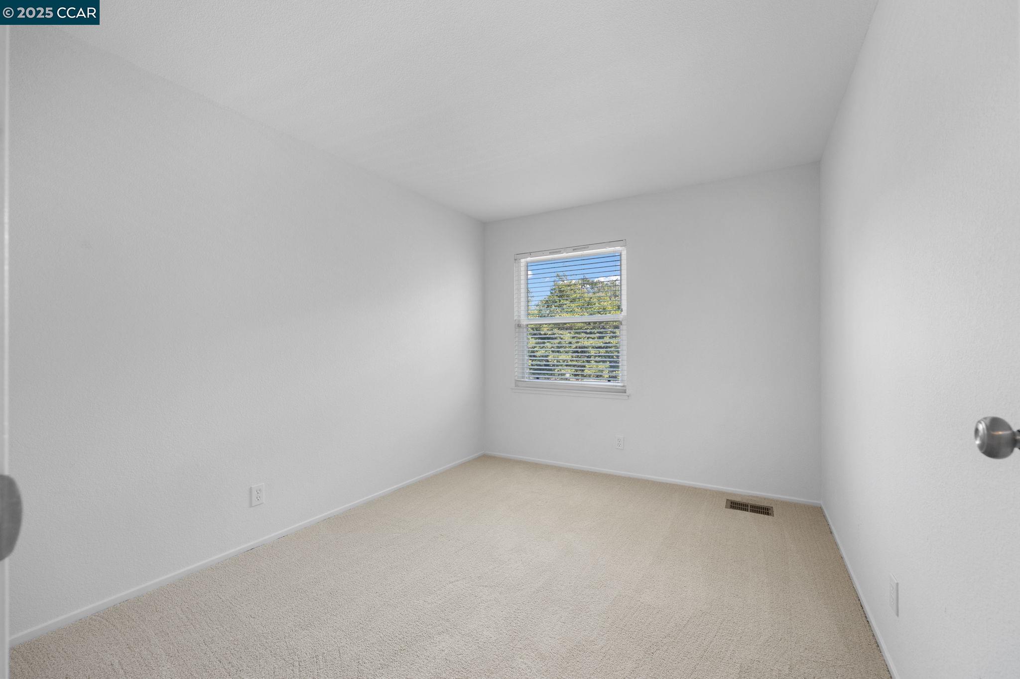 Photo #17: 41113071 Listing: Photo #17