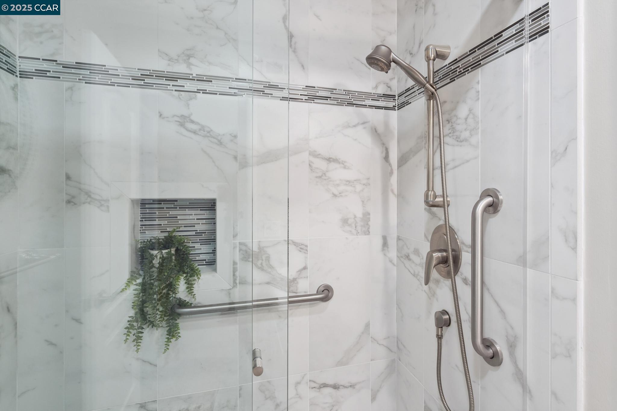 Photo #23: 41113072 Listing: Photo #23