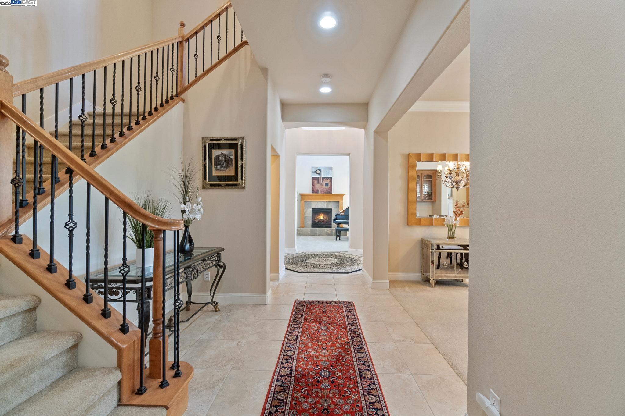 Detail Gallery Image 28 of 57 For 10615 E Landmark Way, Clovis,  CA 93619 - 4 Beds | 4 Baths