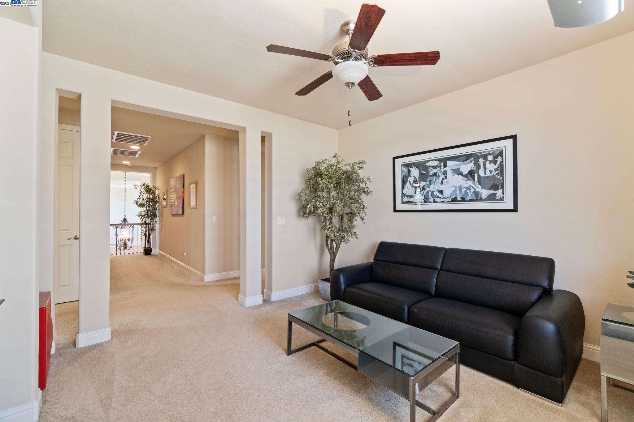 Detail Gallery Image 33 of 57 For 10615 E Landmark Way, Clovis,  CA 93619 - 4 Beds | 4 Baths