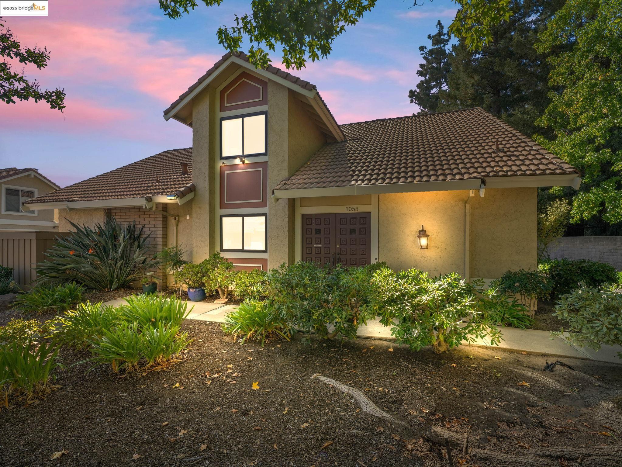 Front Image Thumbnail for EB41113087