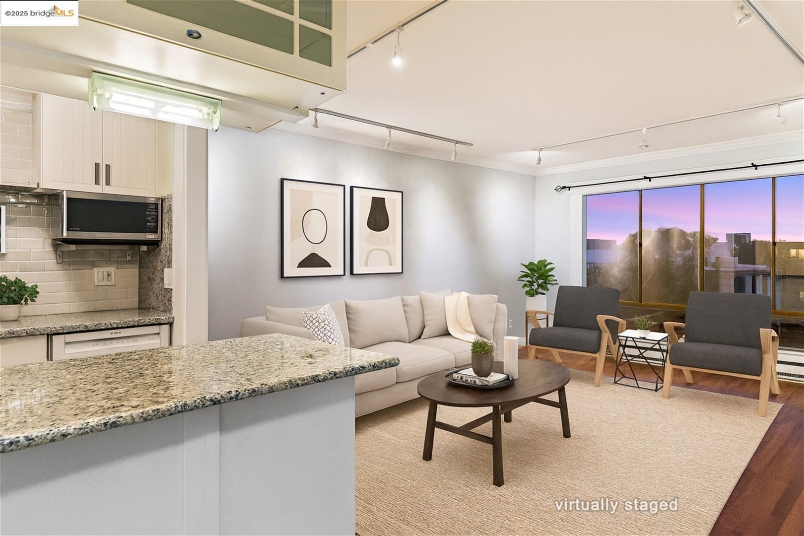 MLS: 41113091 Condo For Sale