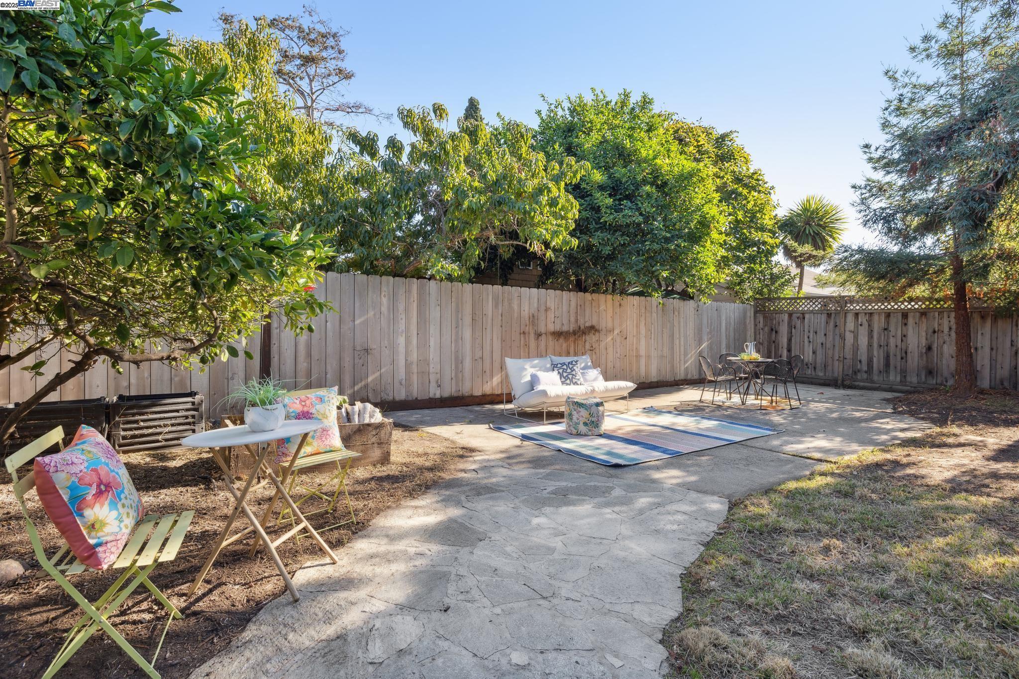 Detail Gallery Image 47 of 57 For 3246 Garfield Ave, Alameda,  CA 94501 - 3 Beds | 1/1 Baths