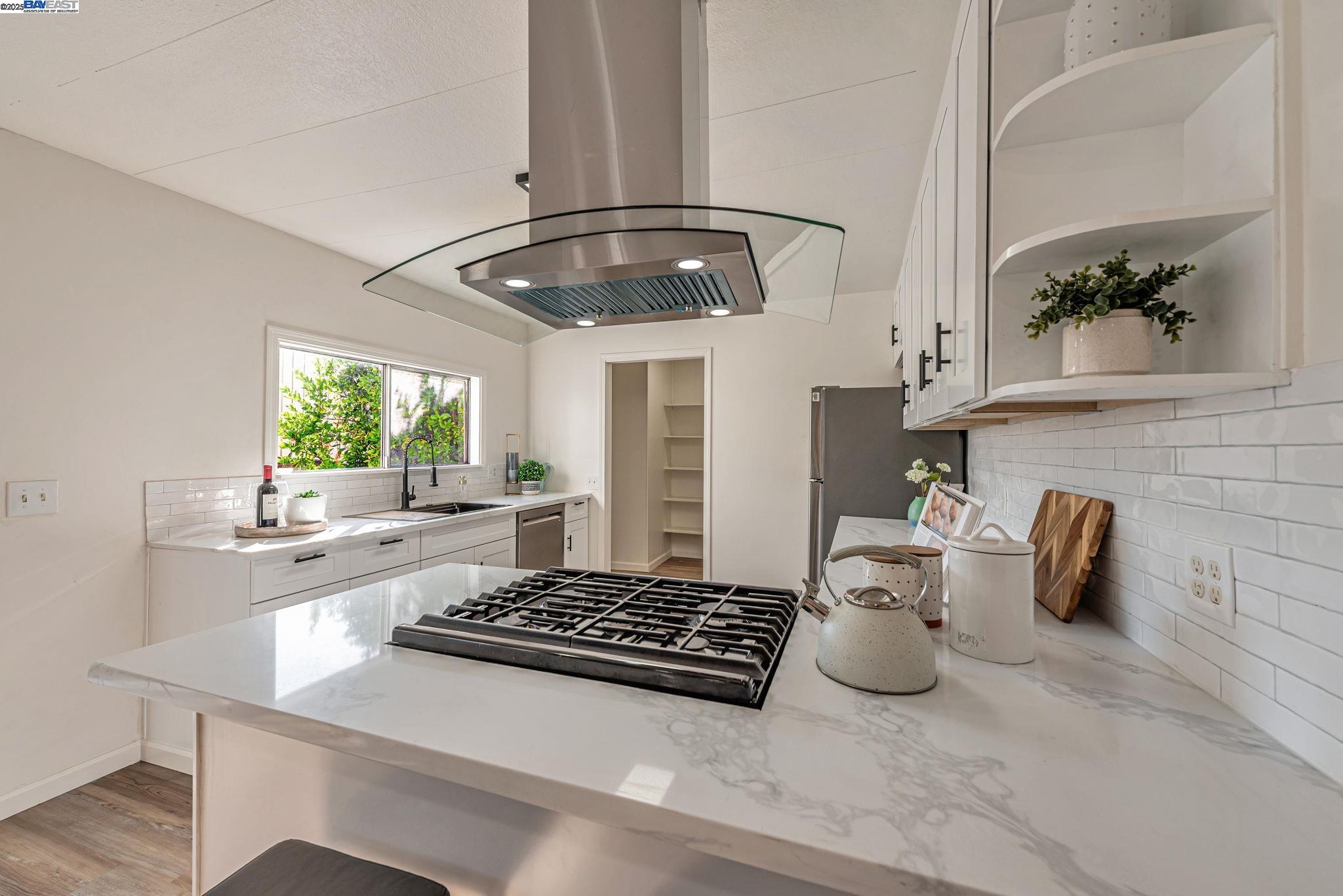 Detail Gallery Image 1 of 56 For 1111 Morse Ave Spc 17,  Sunnyvale,  CA 94089 - 2 Beds | 2 Baths