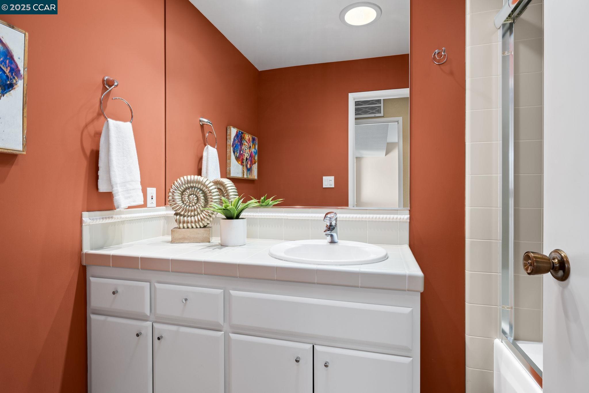 Photo #11: 41113120 Listing: Photo #11