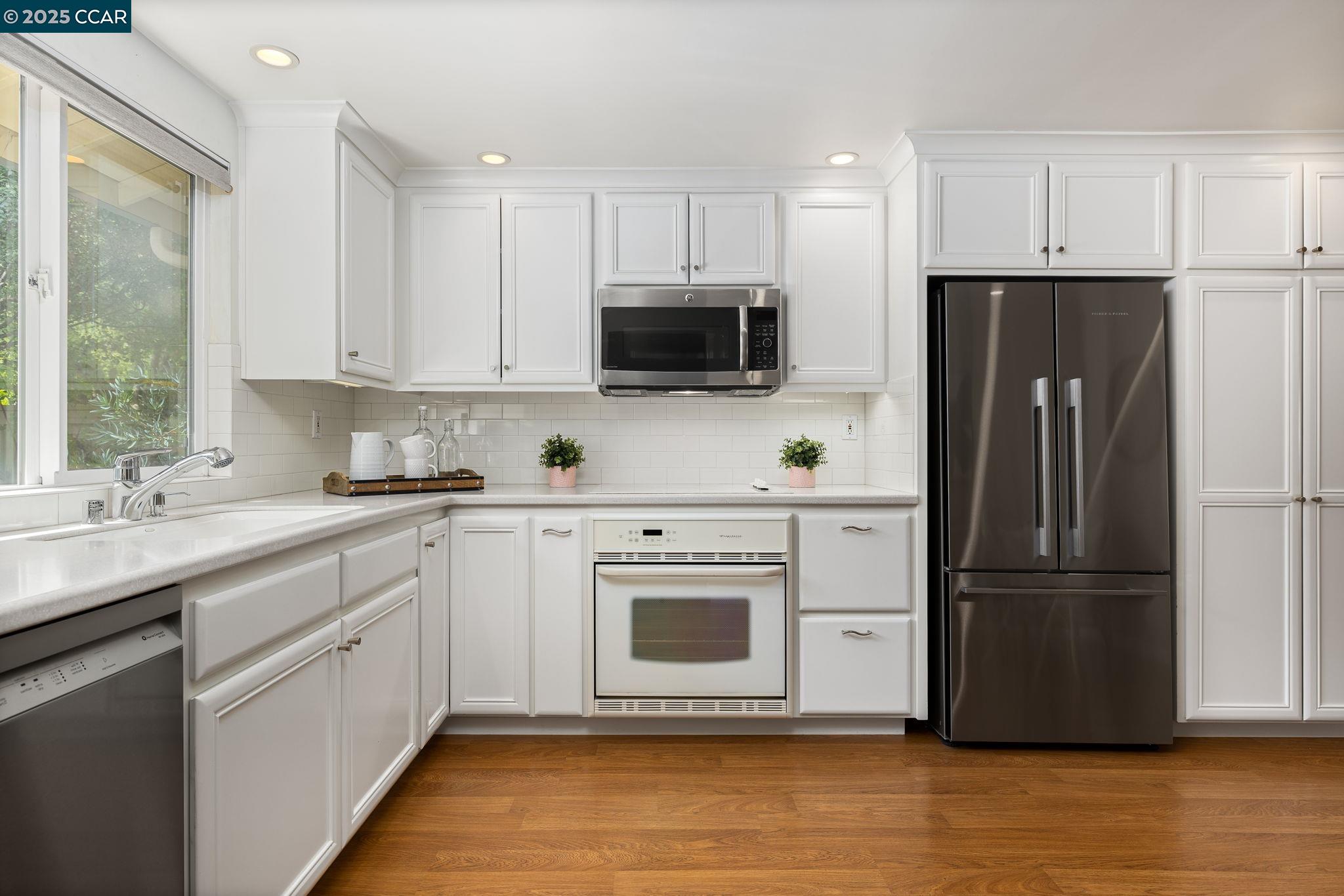 Photo #5: 41113120 Listing 